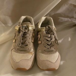 New Balance Women's 574 Shoes size 7